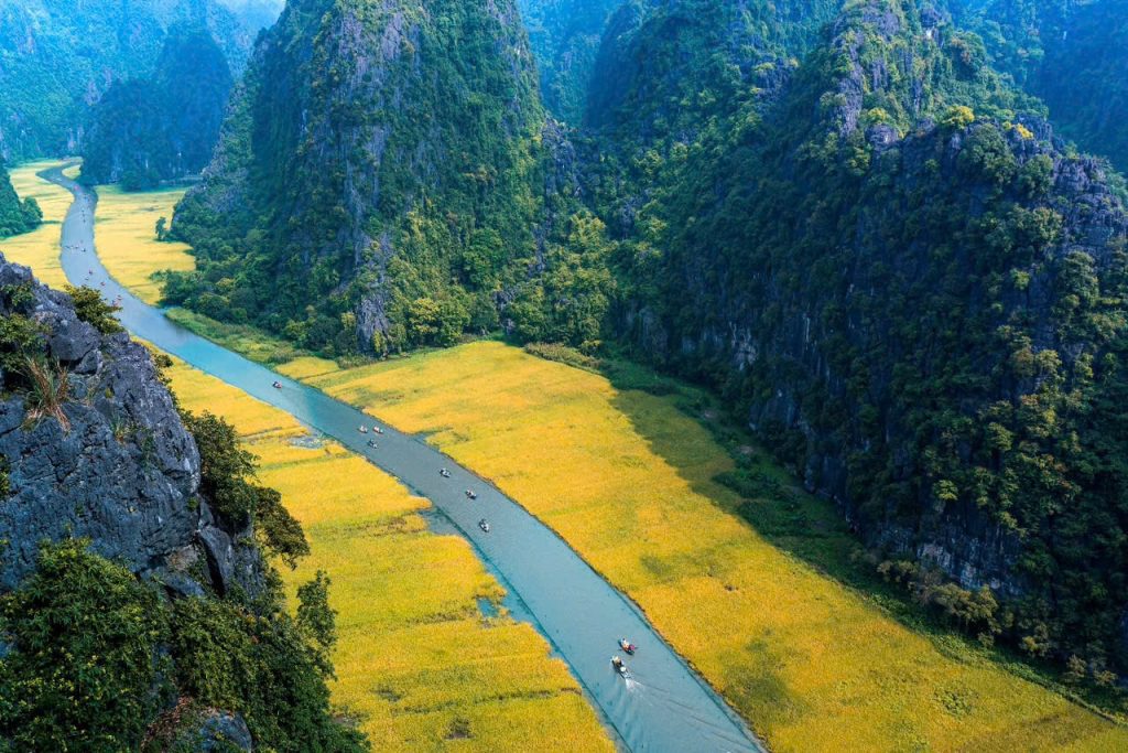 How to Travel from Hanoi to Ninh Binh: Your Ultimate Guide hinh nen 1 5