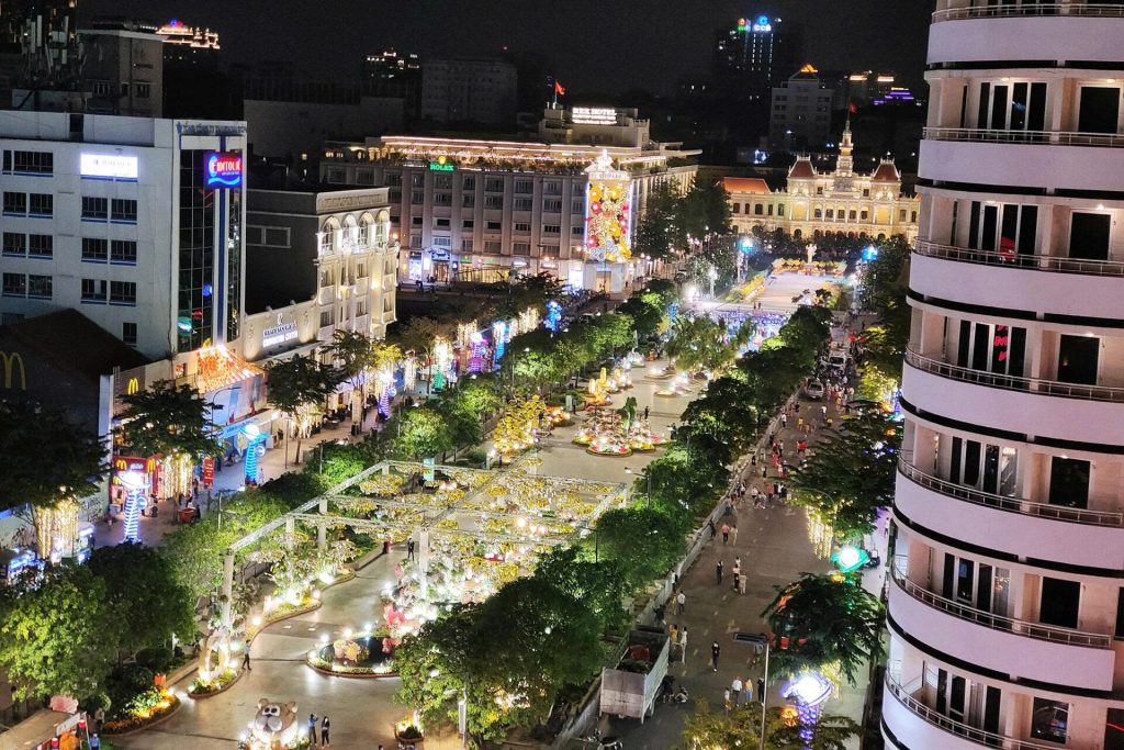 Guide to Family-Friendly Activities in Ho Chi Minh City pho di bo NH 1