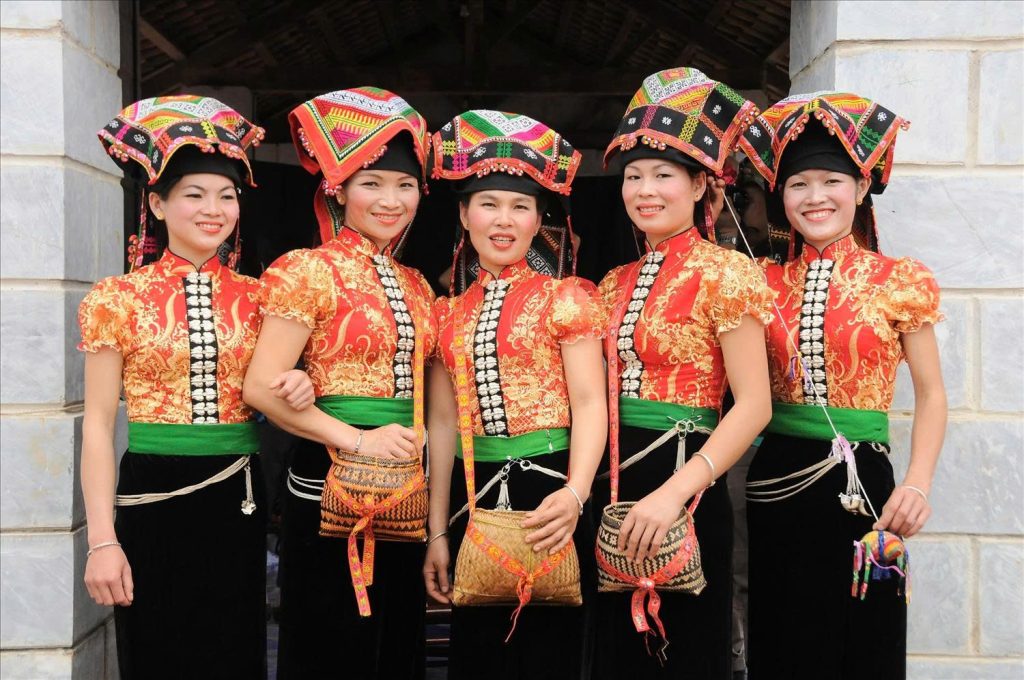 Explore Vietnam Northern Ethnic Groups thai