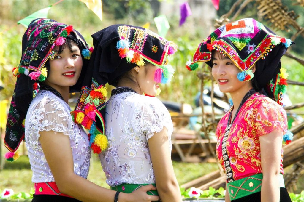Explore Vietnam Northern Ethnic Groups thai baothainnguyen