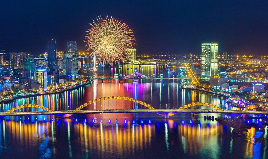 How to Get from Hue to Da Nang by Train: A Comprehensive Guide da nang city