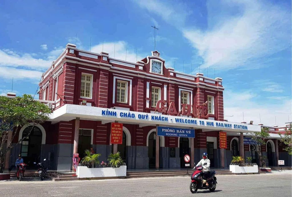 How to Get from Hue to Da Nang by Train: A Comprehensive Guide hue reaiway