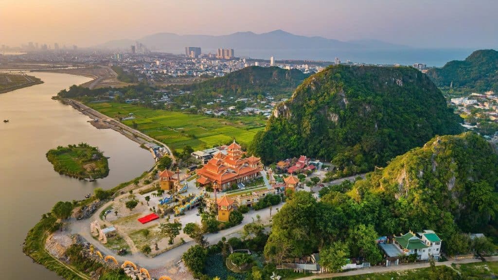 Affordable Beach Resorts in Da Nang mouatnin 1