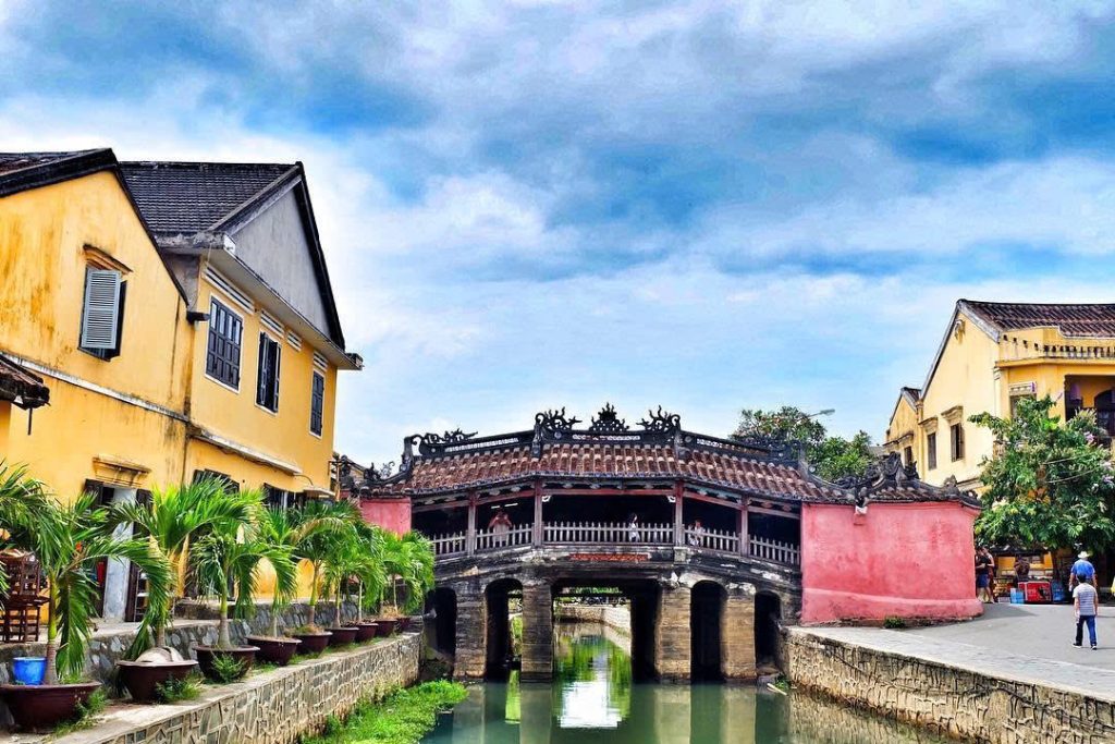 Affordable Resorts in Hoian: Discover Hoi An on a Budget cau nhat ban