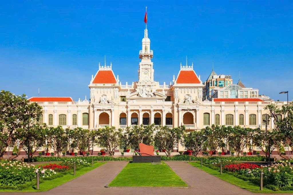 Ho Chi Minh City Guide 2026: Culture, Food & Nightlife 9 4
