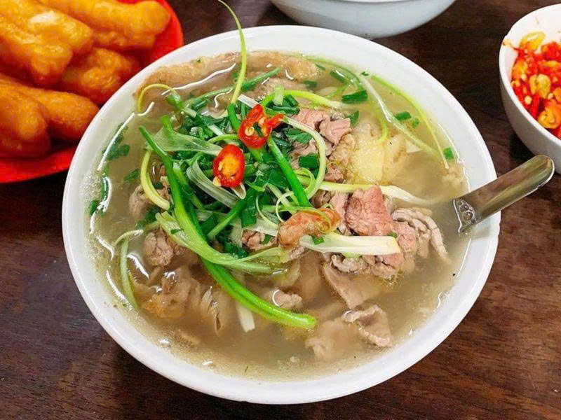 Hanoi Travel Guide: Discover Vietnam's Ancient Heart PHO Bat dan3