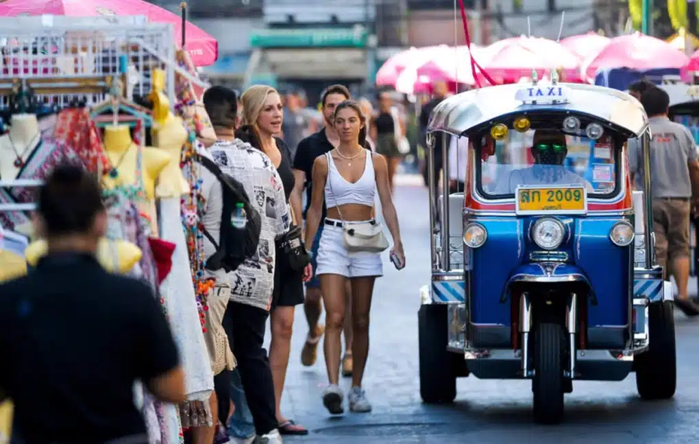 Bangkok Tops Global Ranking for Pickpocketing & Scam bangkoknamedtopcityfortouristf 4931 7153 1761362034 1