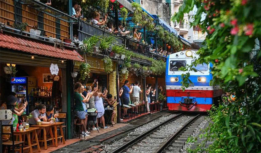 Hanoi Travel Guide: Discover Vietnam's Ancient Heart
