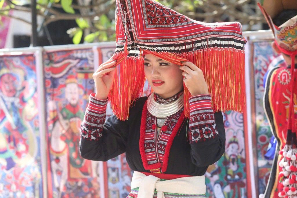 Ultimate Sapa Trekking Guide: Culture & Terraces read dao