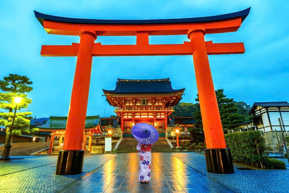 Ultimate 14-Day Japan Itinerary for First-Time Visitors toris gate