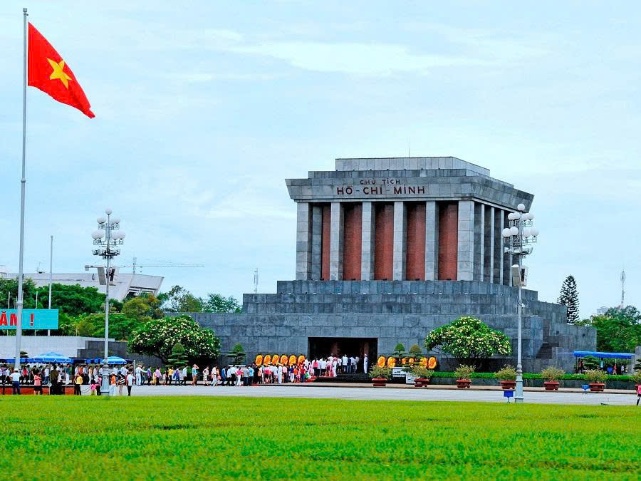 Thang Long Imperial Citadel Hanoi: 1000 Years of Vietnam History vinpearl 2