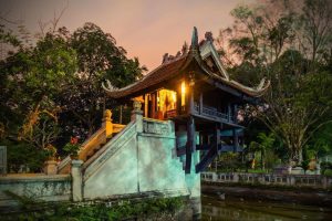 Hanoi Travel Tips for First-Timers: Your Guide to an Unforgettable Trip chua 1 cot 3 2