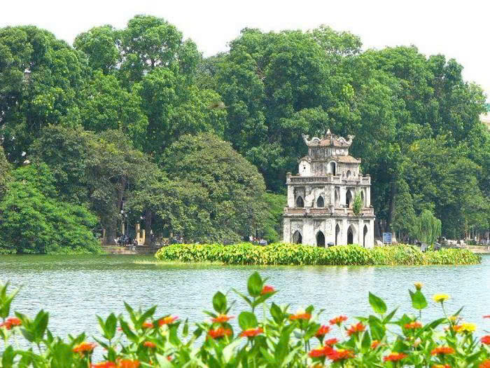 Hanoi Travel Guide: Discover Vietnam's Ancient Heart hoan kiem lake1 1