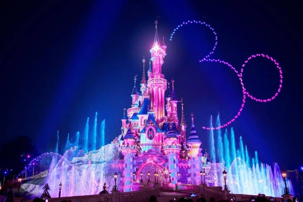 Famous Destinations That Disappointed Tourists with Low Ratings Disneyland