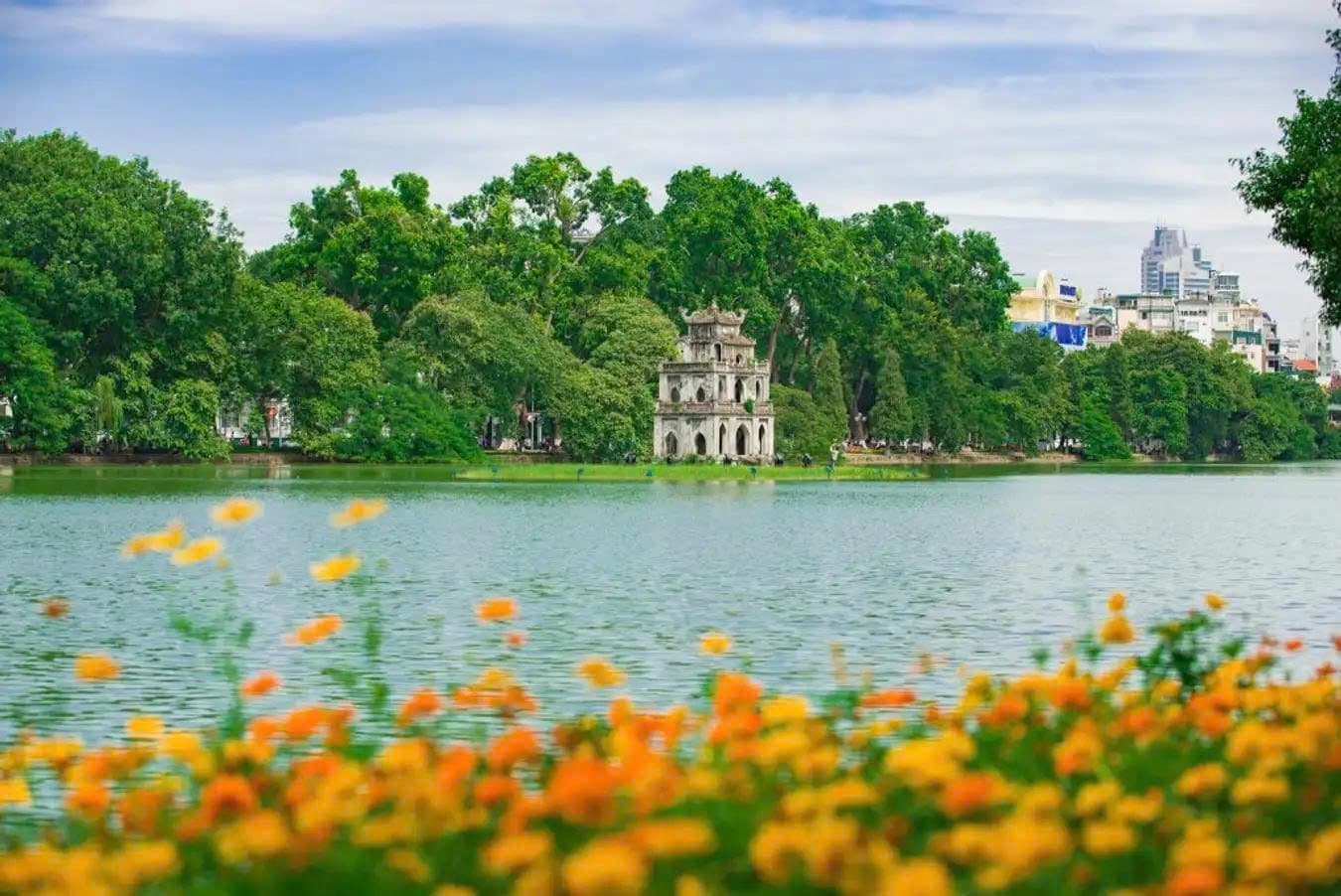 hoan kiem lake